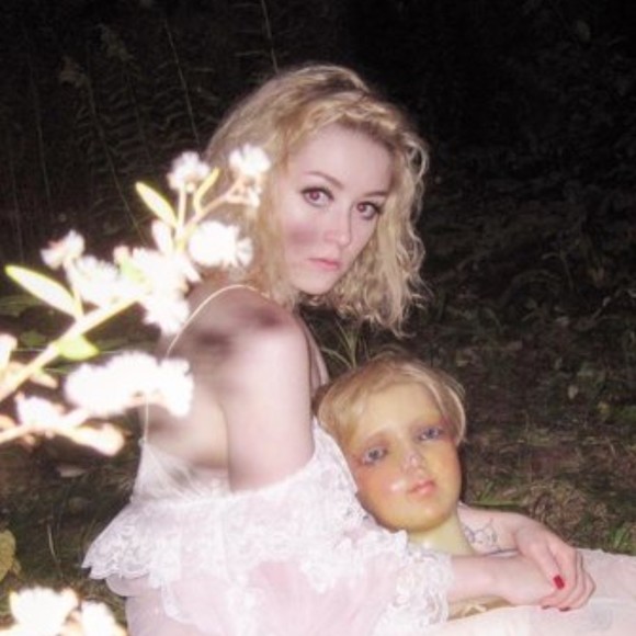 Meet your Posher, Summer - Picture 1 of 1